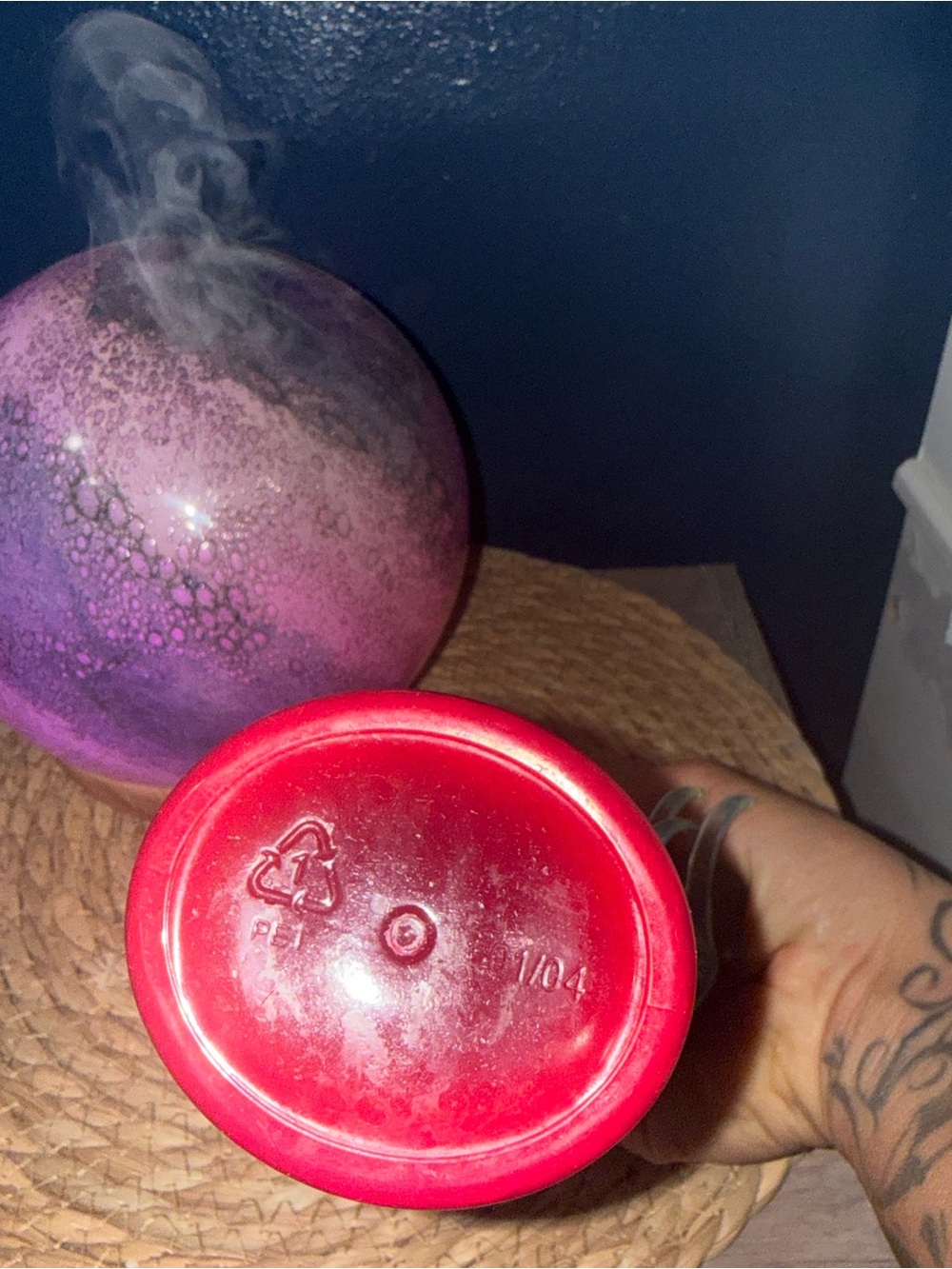 Redken Color Extend Conditioner - Deep Red Bottle - Picture 4 of 4